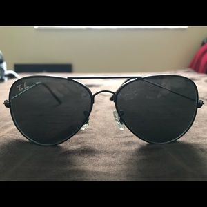 Ray-Bans RB3025 Aviator Authentic Unisex